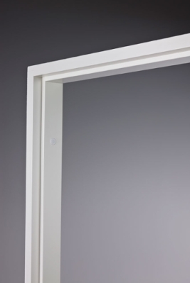 Roiskevedenkestävä karmi 42mmx92mm huulletuille ovilevyille